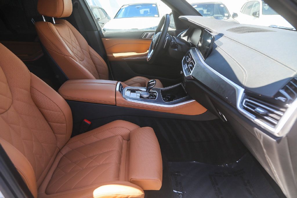 Used 2023 BMW X5 sDrive40i w/ Parking Assistance Package RWD image 13