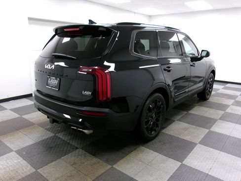 Used 2022 Kia Telluride EX w/ EX Premium Package image 15