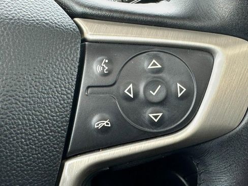 Used 2022 GMC Acadia Denali image 26