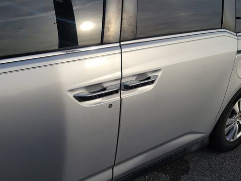 Used 2014 Honda Odyssey EX-L image 23