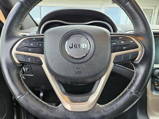 Used 2017 Jeep Grand Cherokee Limited AWD/4WD image 22