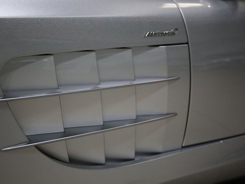 Used 2006 Mercedes-Benz SLR image 39