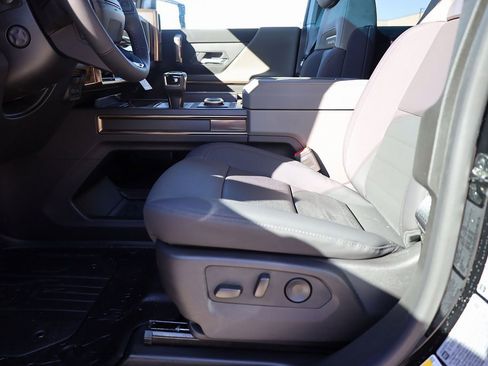 New 2025 GMC Hummer EV 3X w/ Battery Pack, 24 Module Pack image 11