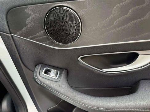 Used 2016 Mercedes-Benz C 300 4MATIC Sedan image 35