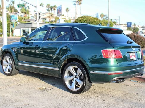 Used 2019 Bentley Bentayga AWD/4WD image 3