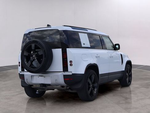 Used 2024 Land Rover Defender 110 S AWD/4WD image 5