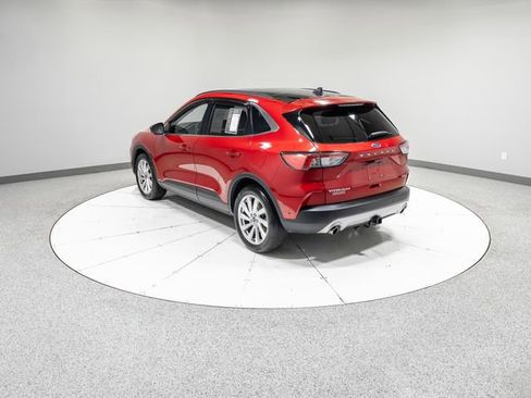 Used 2021 Ford Escape Titanium w/ Titanium Elite Package AWD/4WD image 32