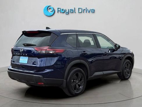 Used 2026 Nissan Rogue SV w/ Cold Weather Package AWD/4WD image 6