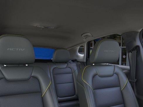 New 2025 Chevrolet Trax ACTIV w/ Driver Confidence Package image 24