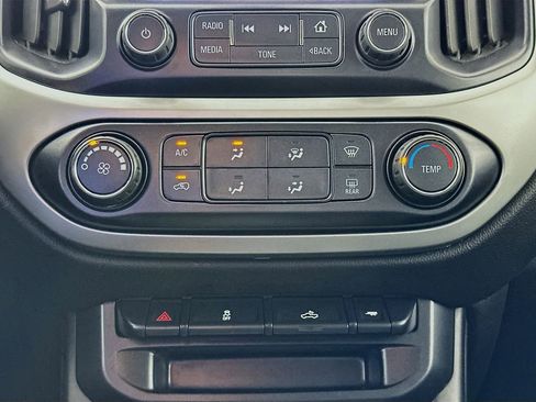 Used 2017 Chevrolet Colorado LT w/ LT Convenience Package AWD/4WD image 19