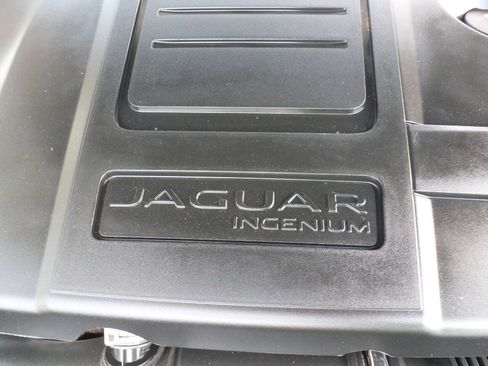 Used 2019 Jaguar F-PACE Premium AWD/4WD image 41