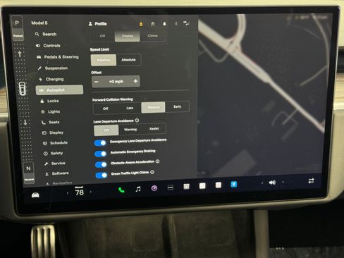 Used 2022 Tesla Model S image 26