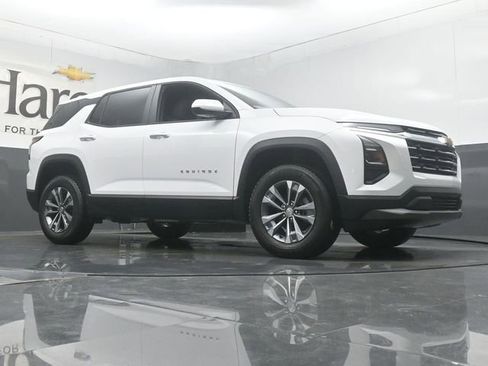 New 2026 Chevrolet Equinox LT w/ LPO, Floor Liner Package image 2