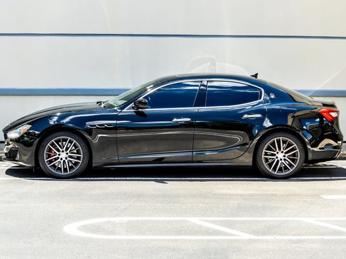Used 2020 Maserati Ghibli S Q4 AWD/4WD image 4