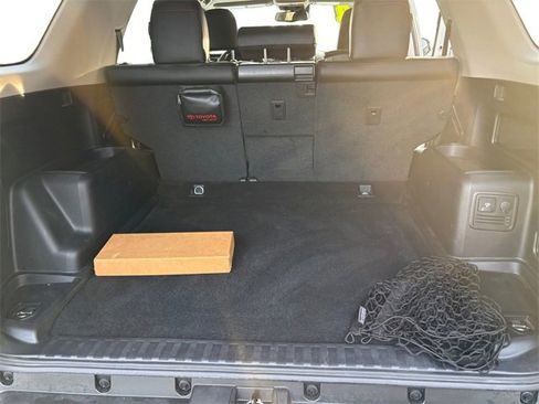 Used 2024 Toyota 4Runner TRD Off-Road Premium w/ Off Road Premium Plus Package image 12