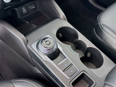 Used 2025 Ford Escape Platinum image 19