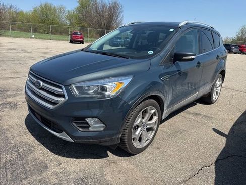 Used 2019 Ford Escape Titanium AWD/4WD image 1