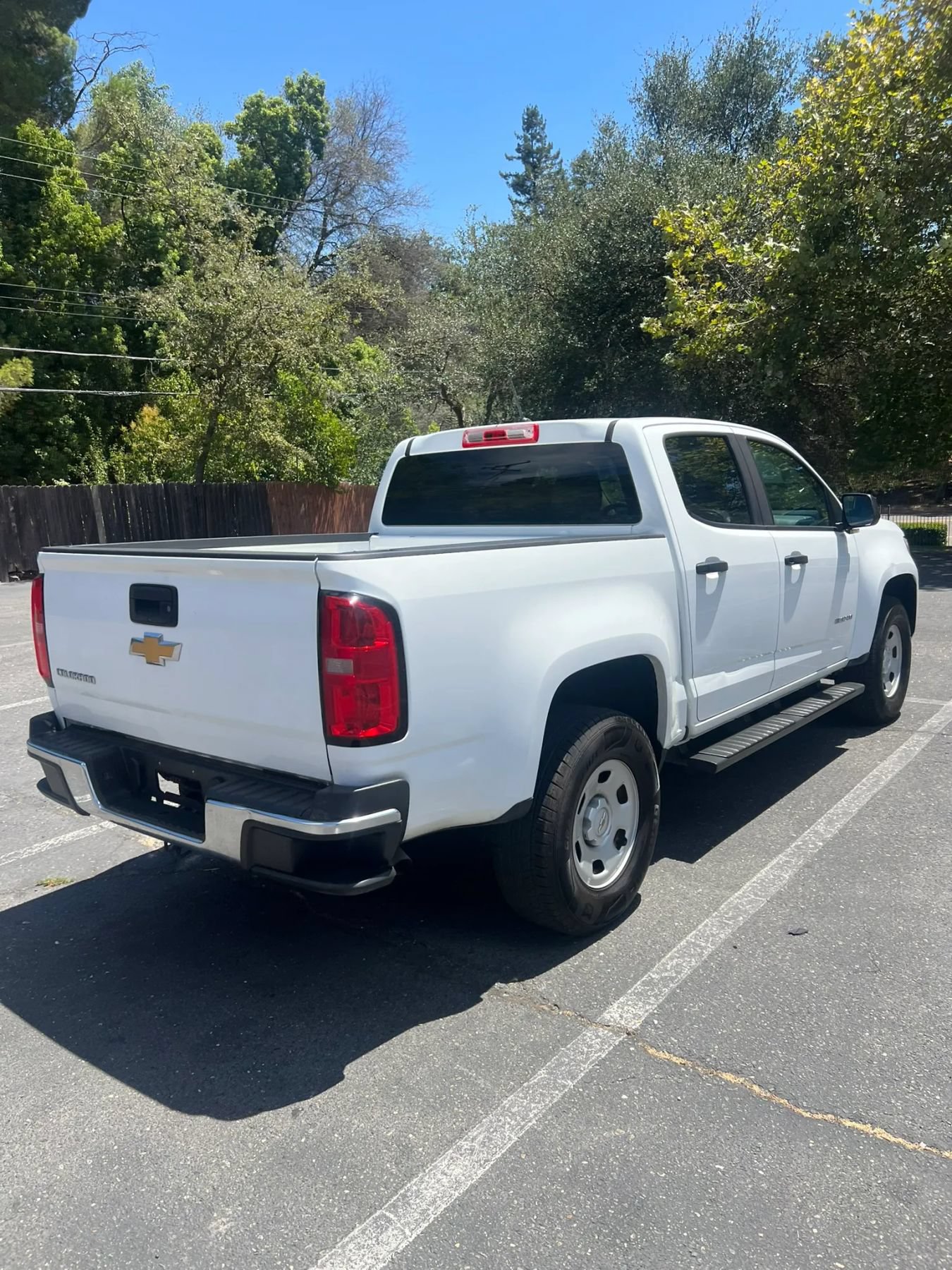 Used 2018 Chevrolet Colorado W/T RWD image 3
