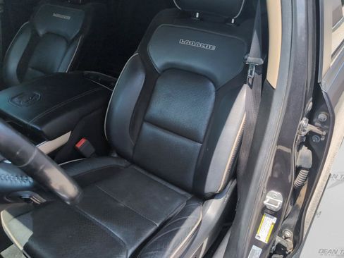 Used 2019 RAM 1500 Laramie AWD/4WD image 11