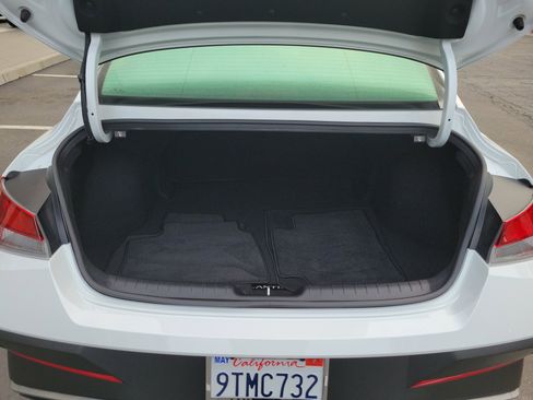 Certified 2025 Hyundai Elantra Sport image 21