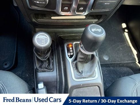 Used 2021 Jeep Wrangler Sport AWD/4WD image 23