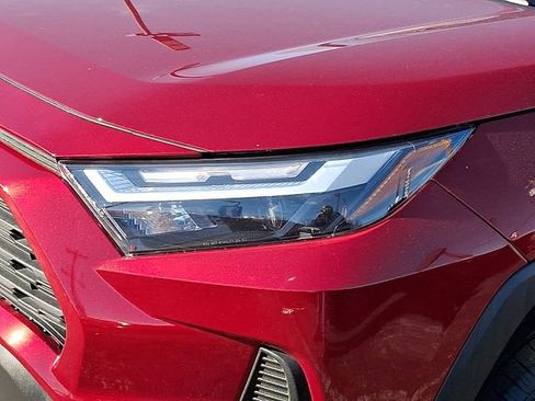 Used 2025 Toyota RAV4 XLE image 9