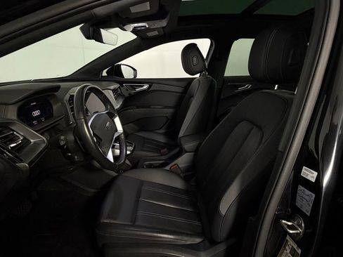 Used 2024 Audi Q4 e-tron Premium Plus w/ Premium Plus image 22