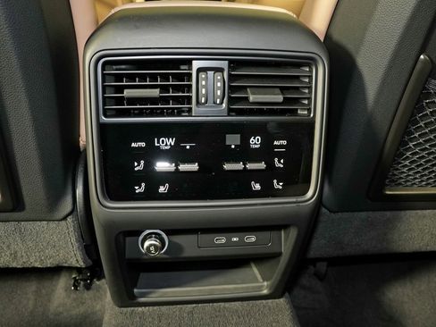 Used 2026 Porsche Cayenne S AWD/4WD image 41