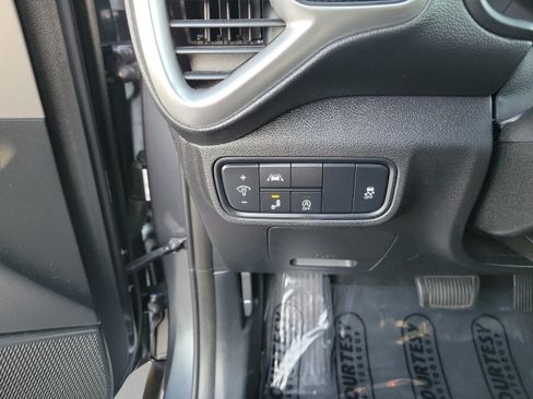 Used 2022 Kia Soul LX w/ Technology Package FWD image 28