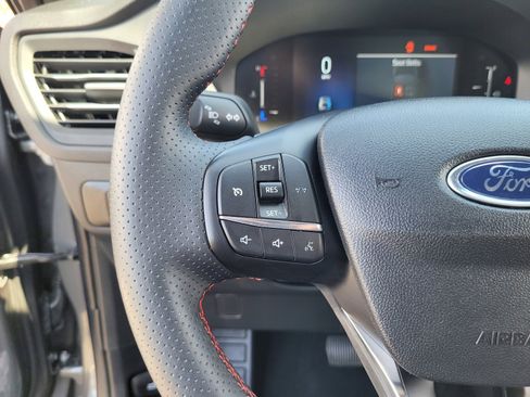 Used 2025 Ford Escape ST-Line AWD/4WD image 23