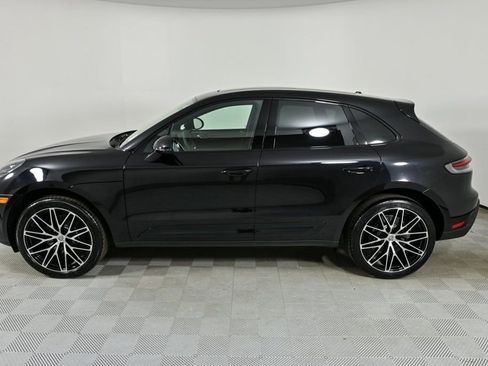 New 2026 Porsche Macan image 2