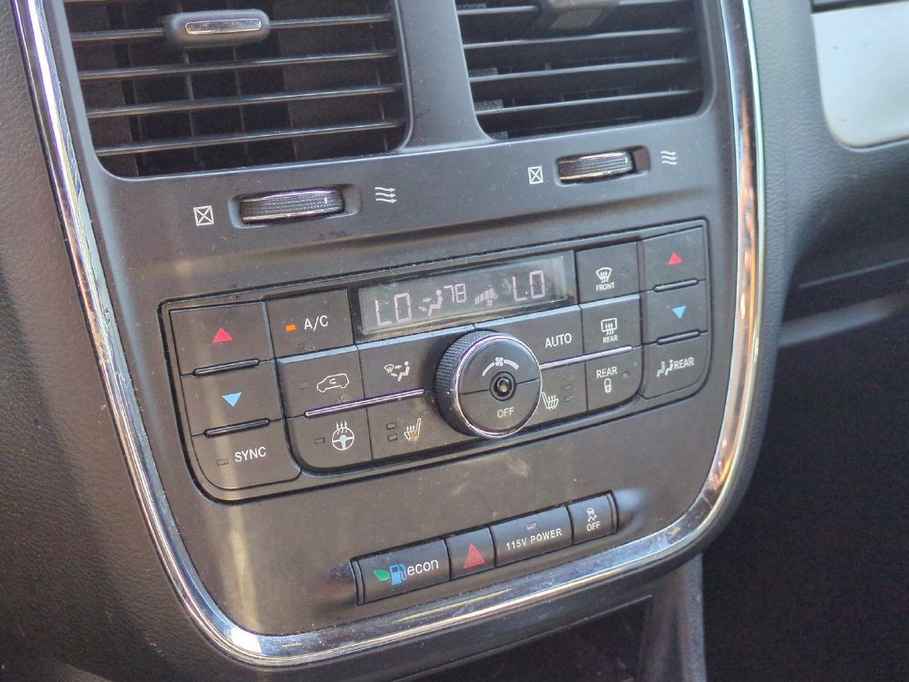 Used 2020 Dodge Grand Caravan GT FWD image 25