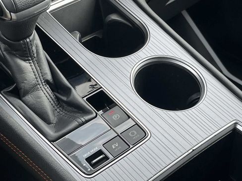 Used 2021 Toyota Sienna XSE image 28