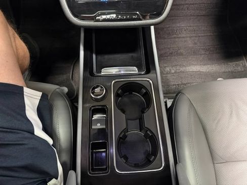 Used 2021 Lincoln Corsair AWD w/ Premium Package image 41