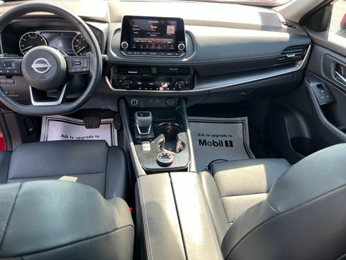 Used 2022 Nissan Rogue SV w/ SV Premium Package AWD/4WD image 18