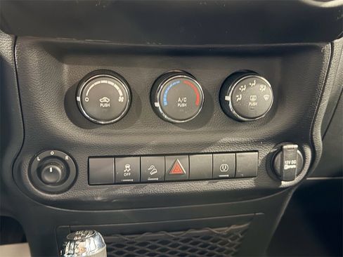 Used 2017 Jeep Wrangler Unlimited Sport image 18