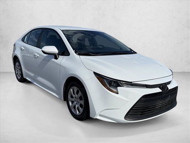 Used 2025 Toyota Corolla LE FWD image 3