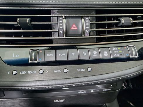 Used 2020 Lexus LS 500 w/ Interior Upgrade Package RWD image 16