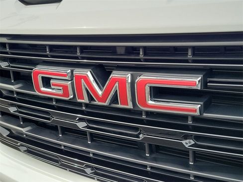 Used 2026 GMC Sierra 1500 Elevation image 29