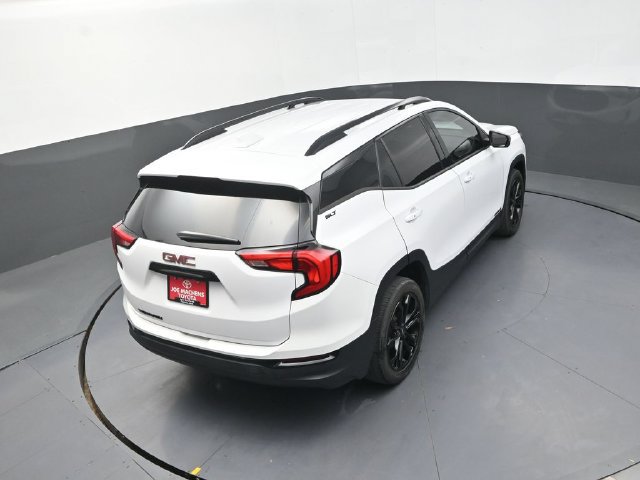 Used 2019 GMC Terrain SLT w/ Black Edition FWD image 32