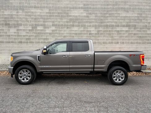 Used 2019 Ford F350 Lariat w/ Lariat Ultimate Package image 21