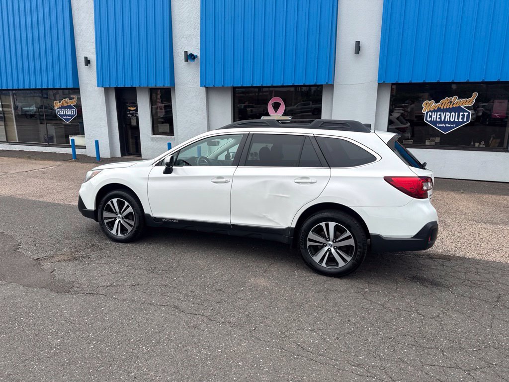Used 2019 Subaru Outback 2.5i Limited AWD/4WD image 16