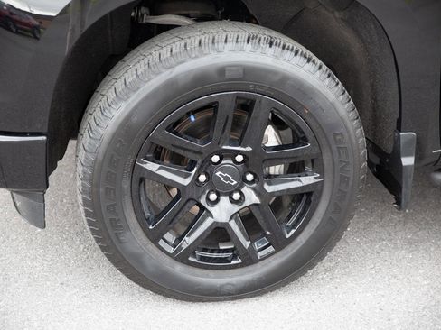 Used 2022 Chevrolet Silverado 1500 Custom AWD/4WD image 11