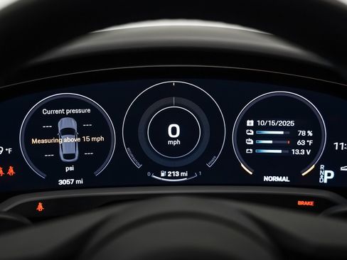 Used 2024 Porsche Taycan 4 Cross Turismo w/ Premium Package image 17