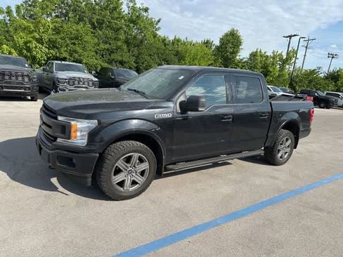 Used 2018 Ford F150 XLT w/ Equipment Group 302A Luxury AWD/4WD image 15