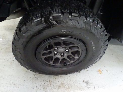 Certified 2023 Jeep Wrangler Unlimited Sport image 25