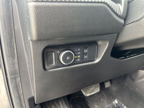 New 2026 Ford Ranger Lariat w/ Black Appearance Package image 11