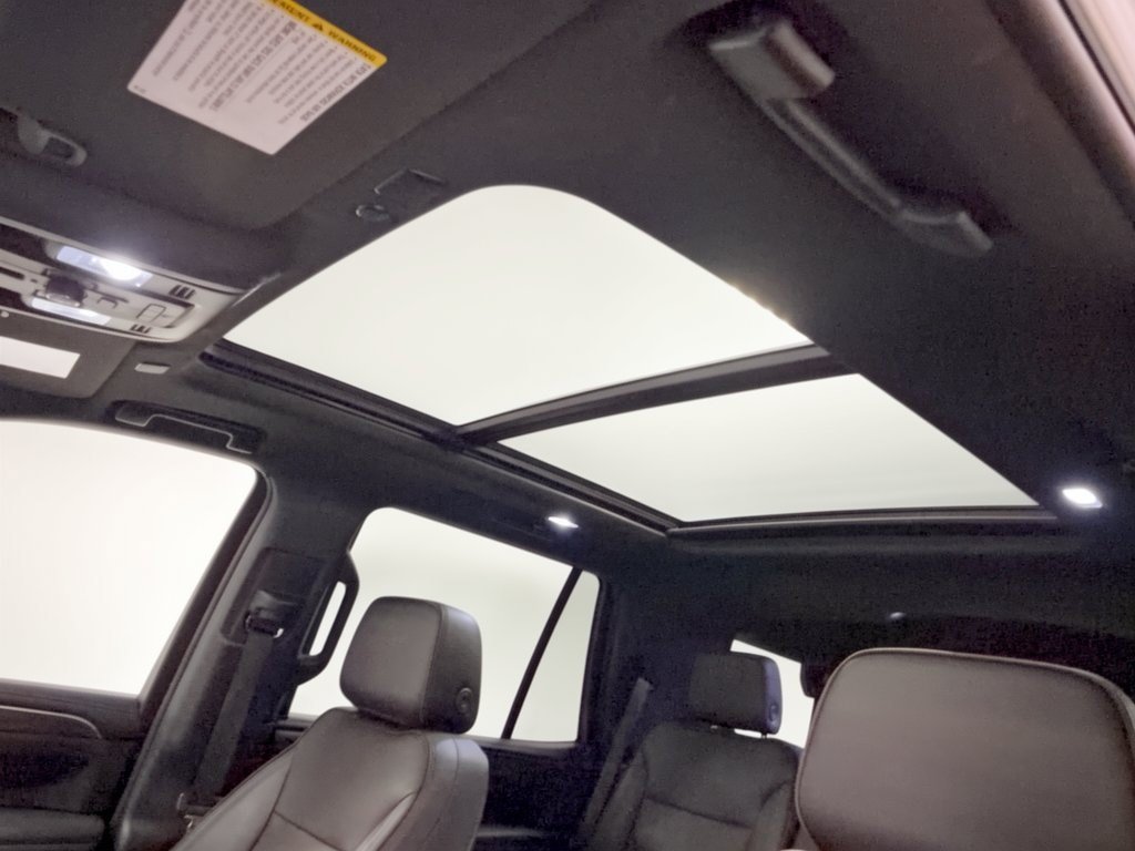 Used 2023 Chevrolet Tahoe High Country AWD/4WD image 27