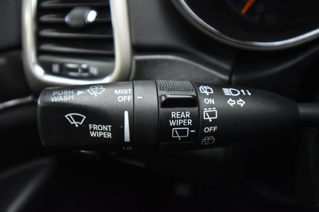 Used 2017 Jeep Grand Cherokee Limited AWD/4WD image 34