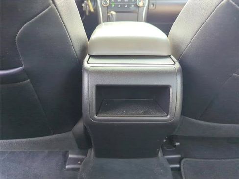 Used 2016 Toyota Camry SE FWD image 23